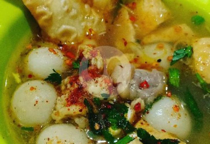 Cilok Krispi dan Kuah yang Bikin Nagih di Jl. Sutomo